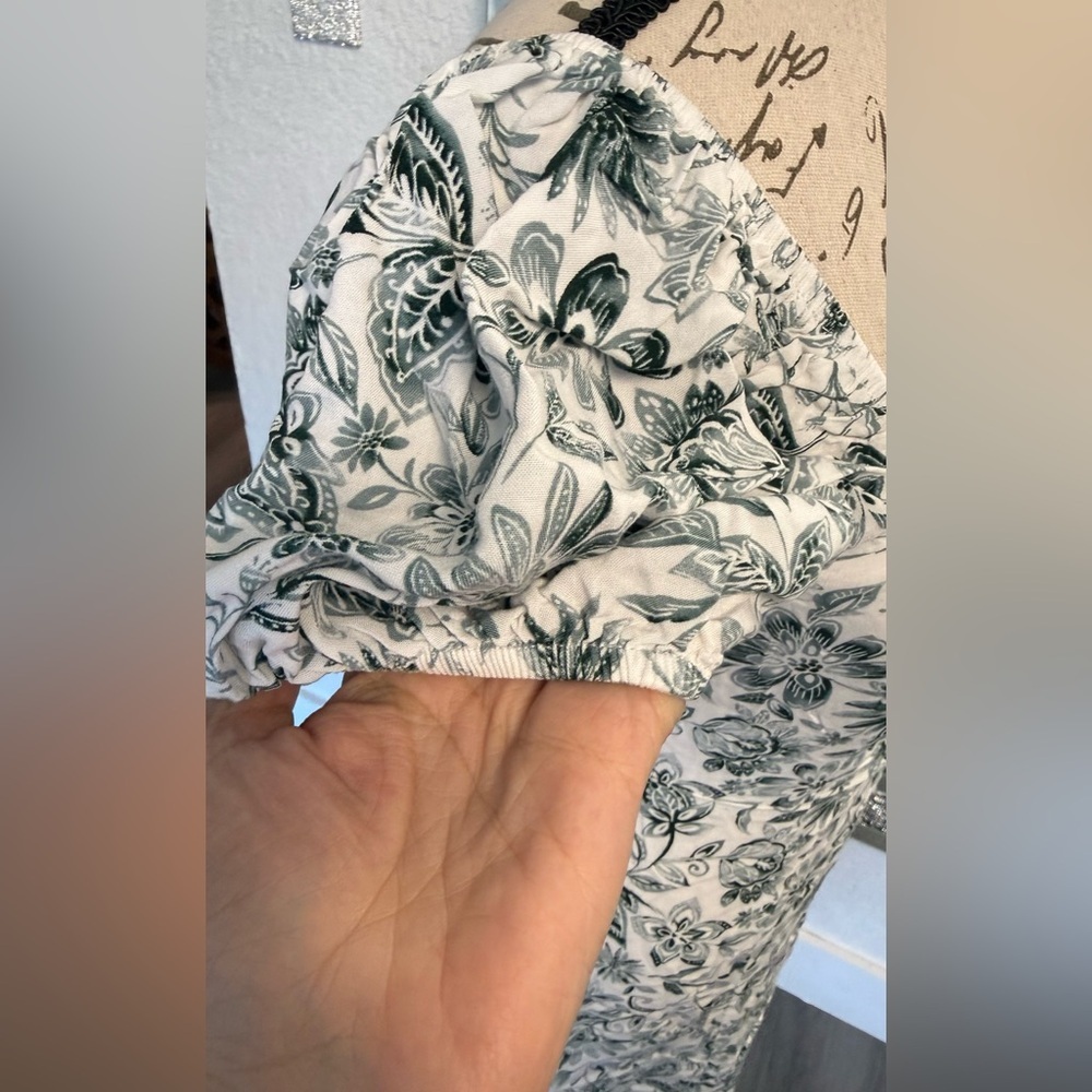 Francesca’s Mi Ami Floral Midi Dress - White & Green Cottagecore Slit Dress S - Picture 7 of 12